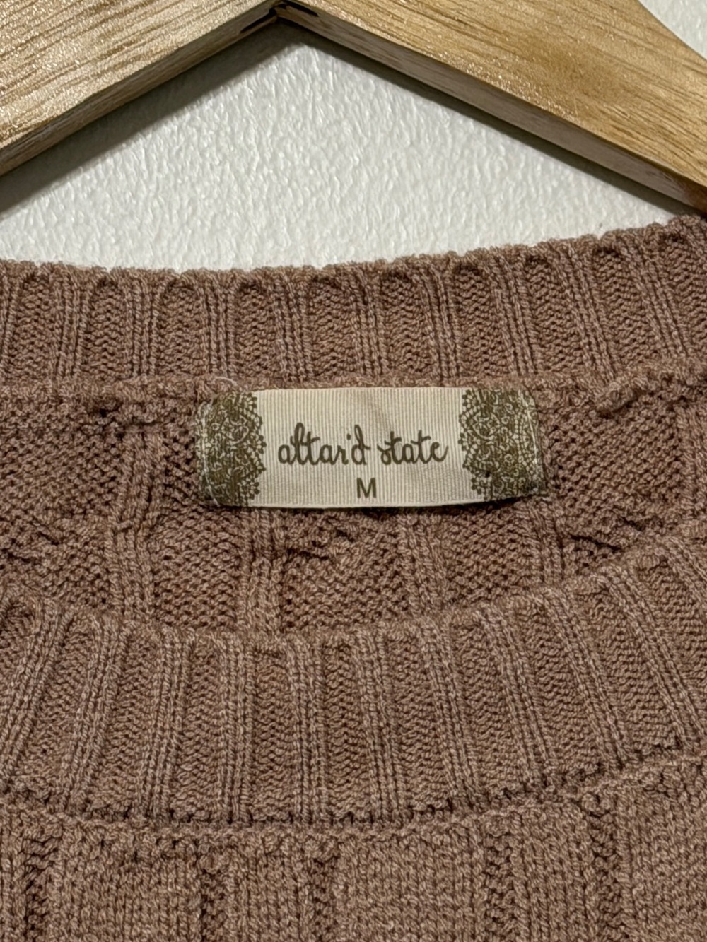 Altar’d State Cable-knit cropped crew-neck sweater size medium tan brown - Picture 5 of 8